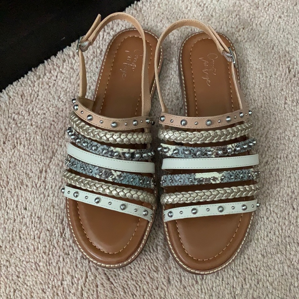 Like New Beautiful Sandals